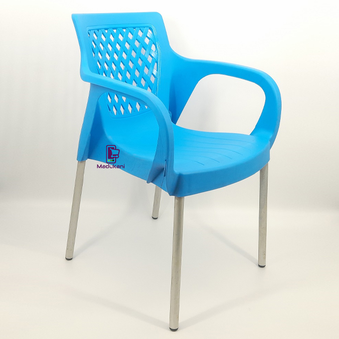 Strong Comfortable Plastic Chair With Metal Tubing Legs