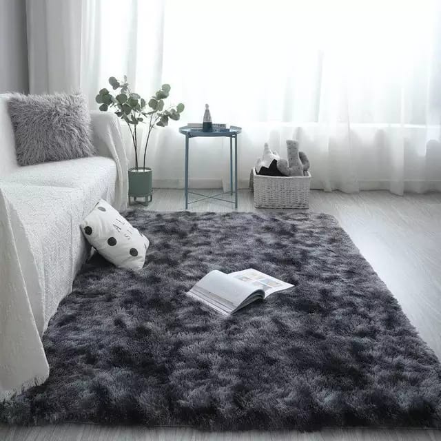 Black patched-Fluffy Carpet 5*8